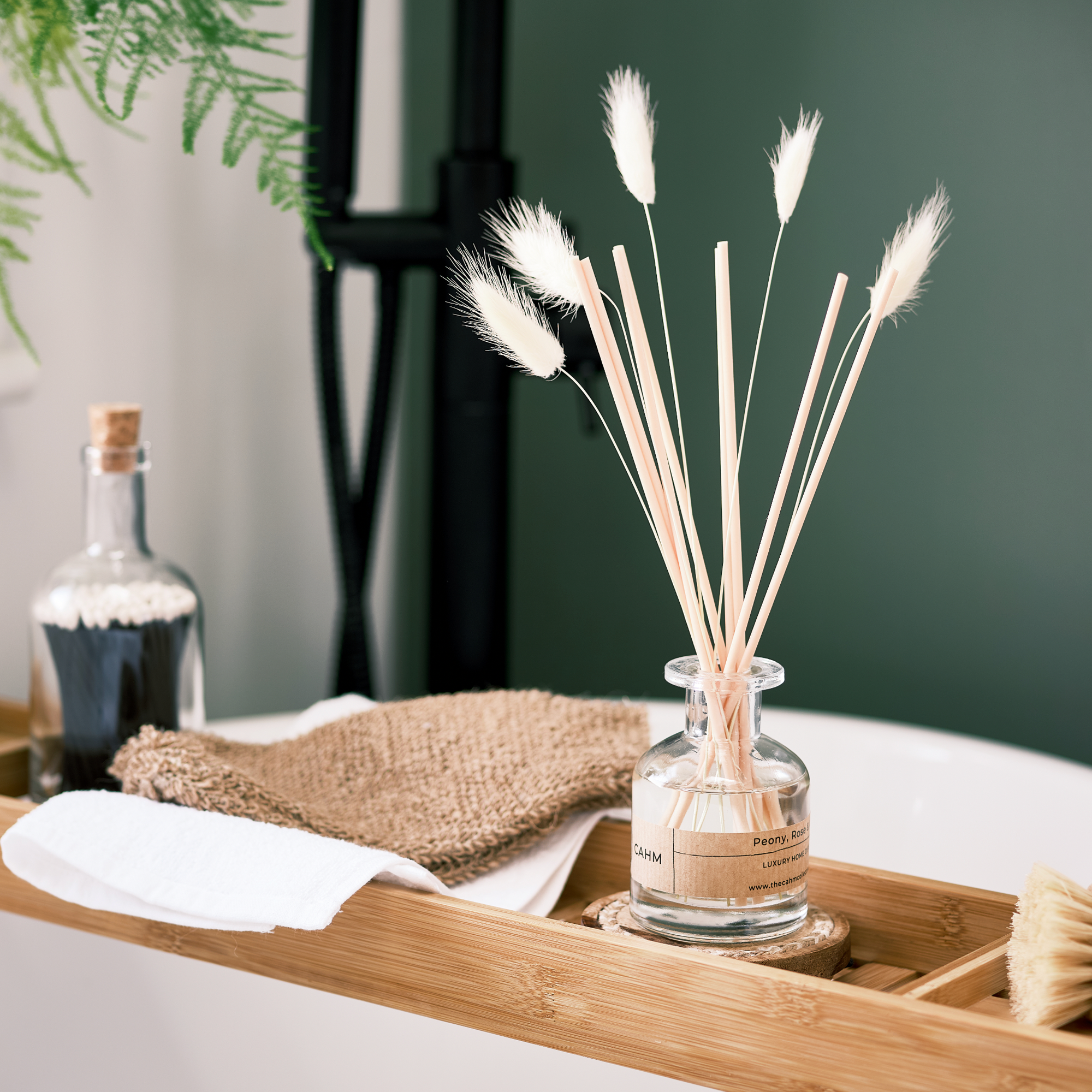Rhubarb Freesia Clear Reed Diffuser | Luxury Reed Diffusers