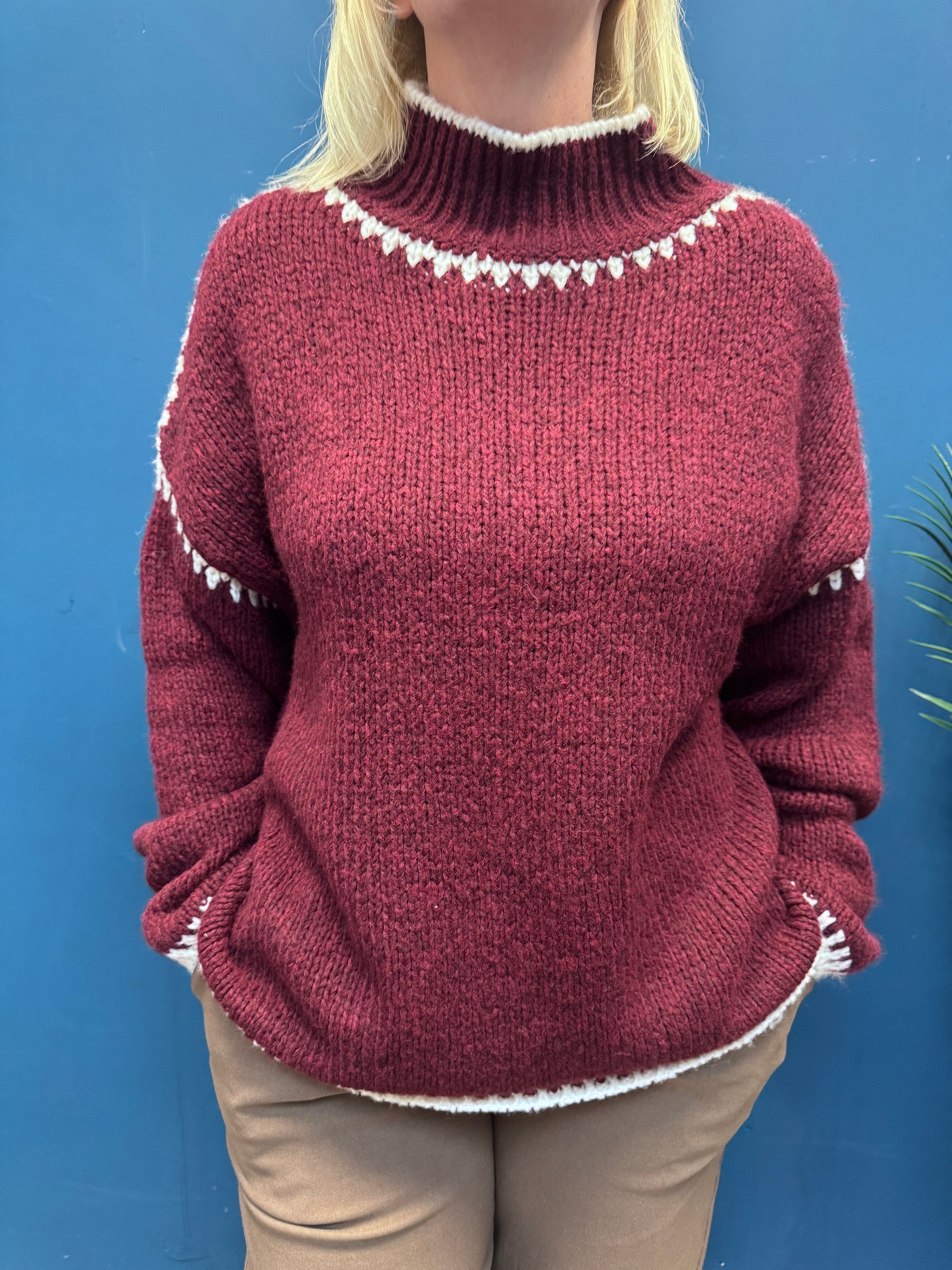 Contrast Edge Jumper Wine