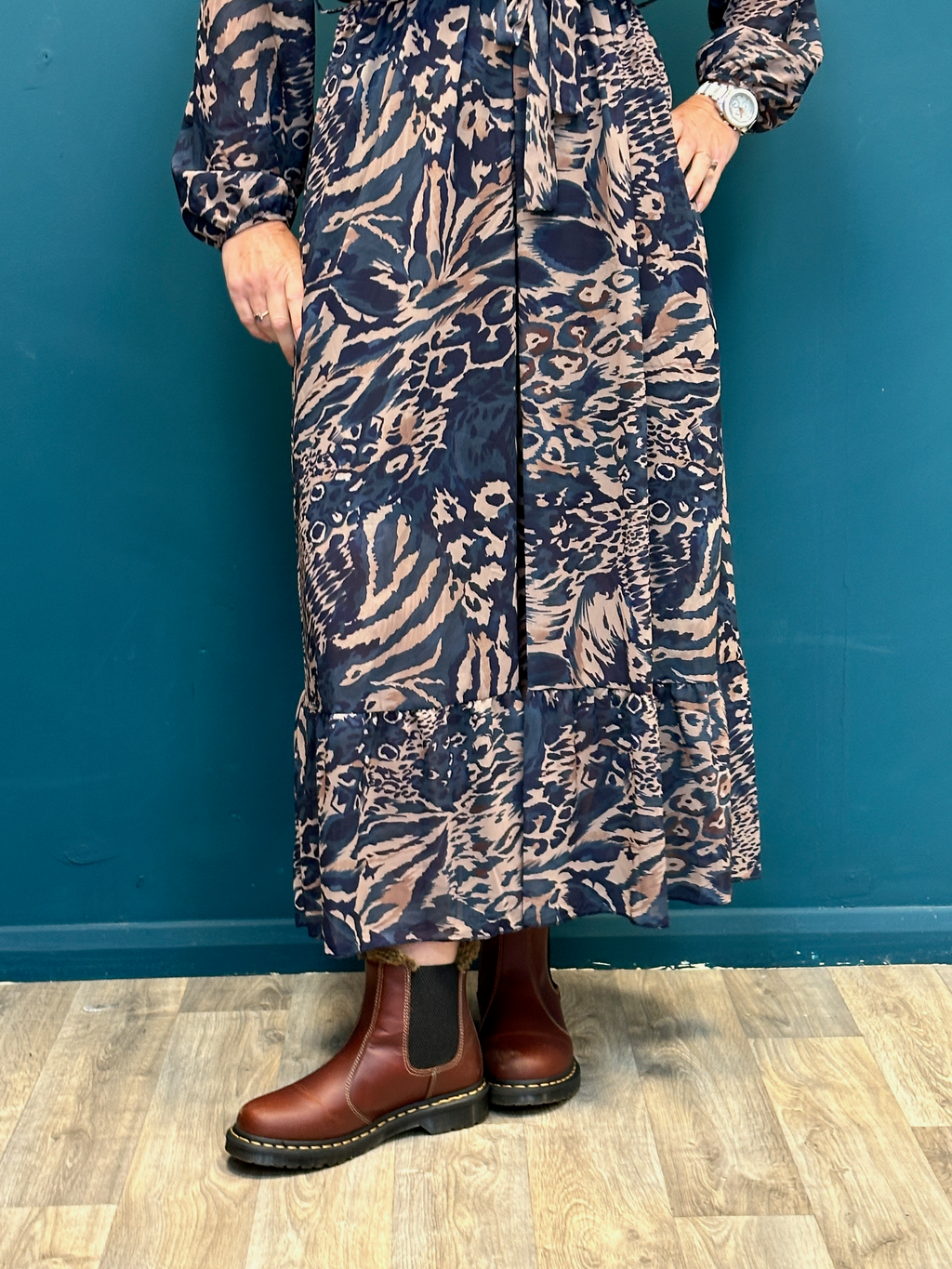 Goose Island Animal Print V-Neck Tie Dress Teal