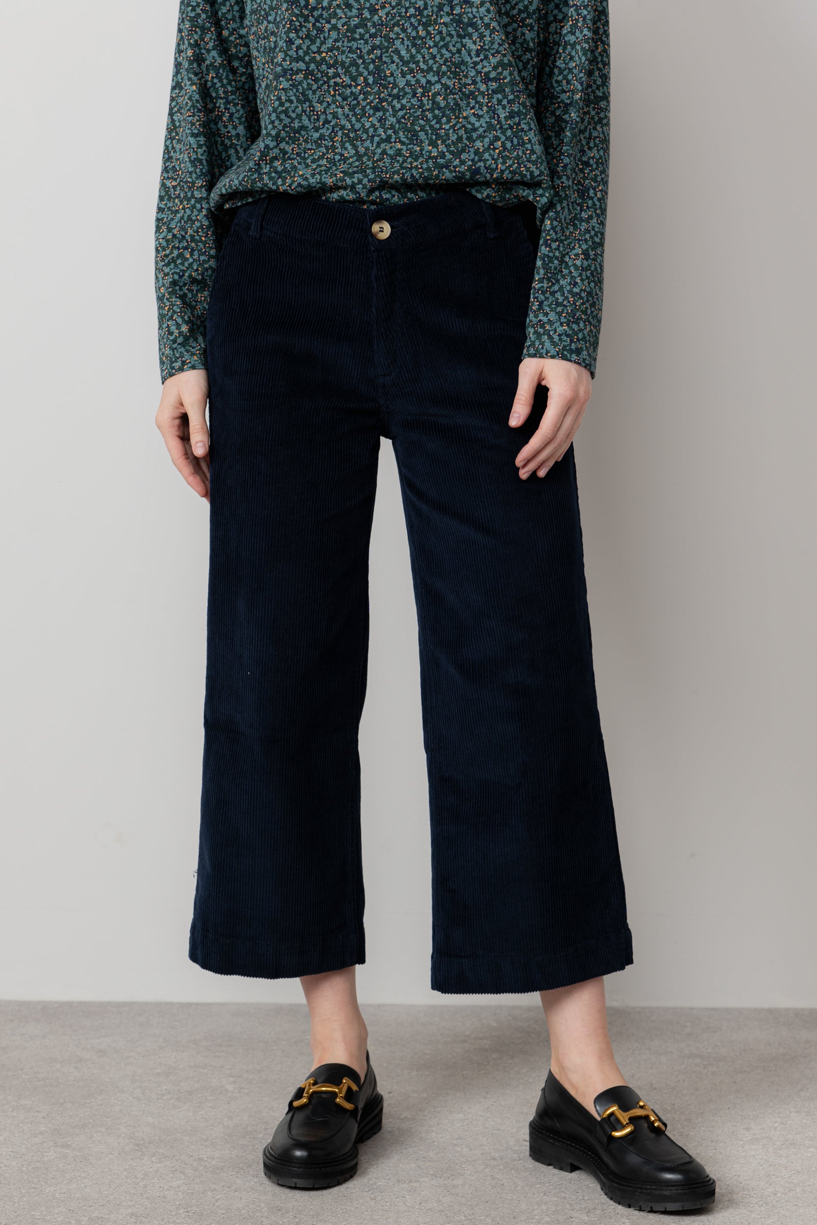 Lily & Me Isla Stretch Jumbo Cord Cropped Trousers Black