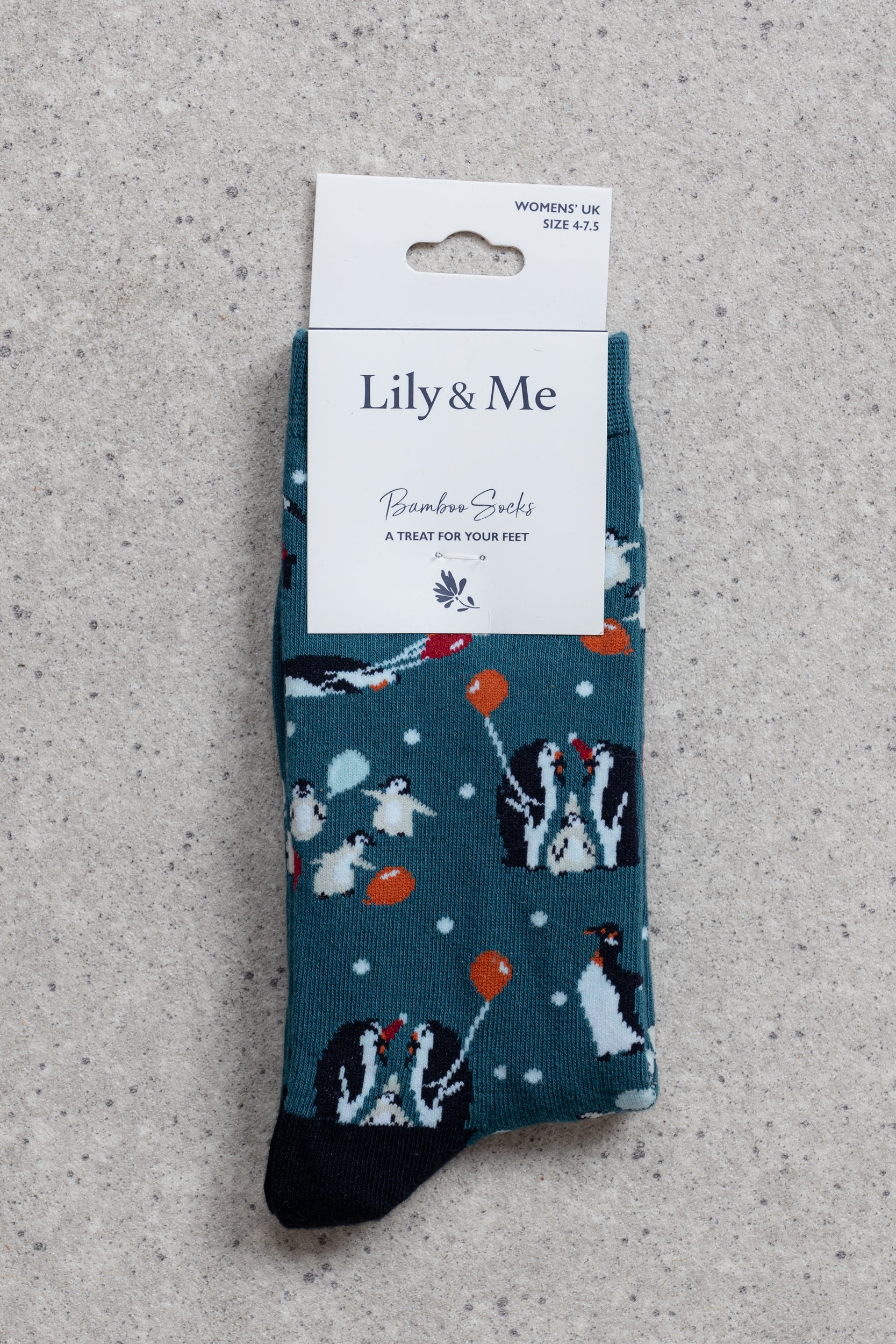 Lily & Me Penguin Pals Socks And Keyring Giftbox Assorted