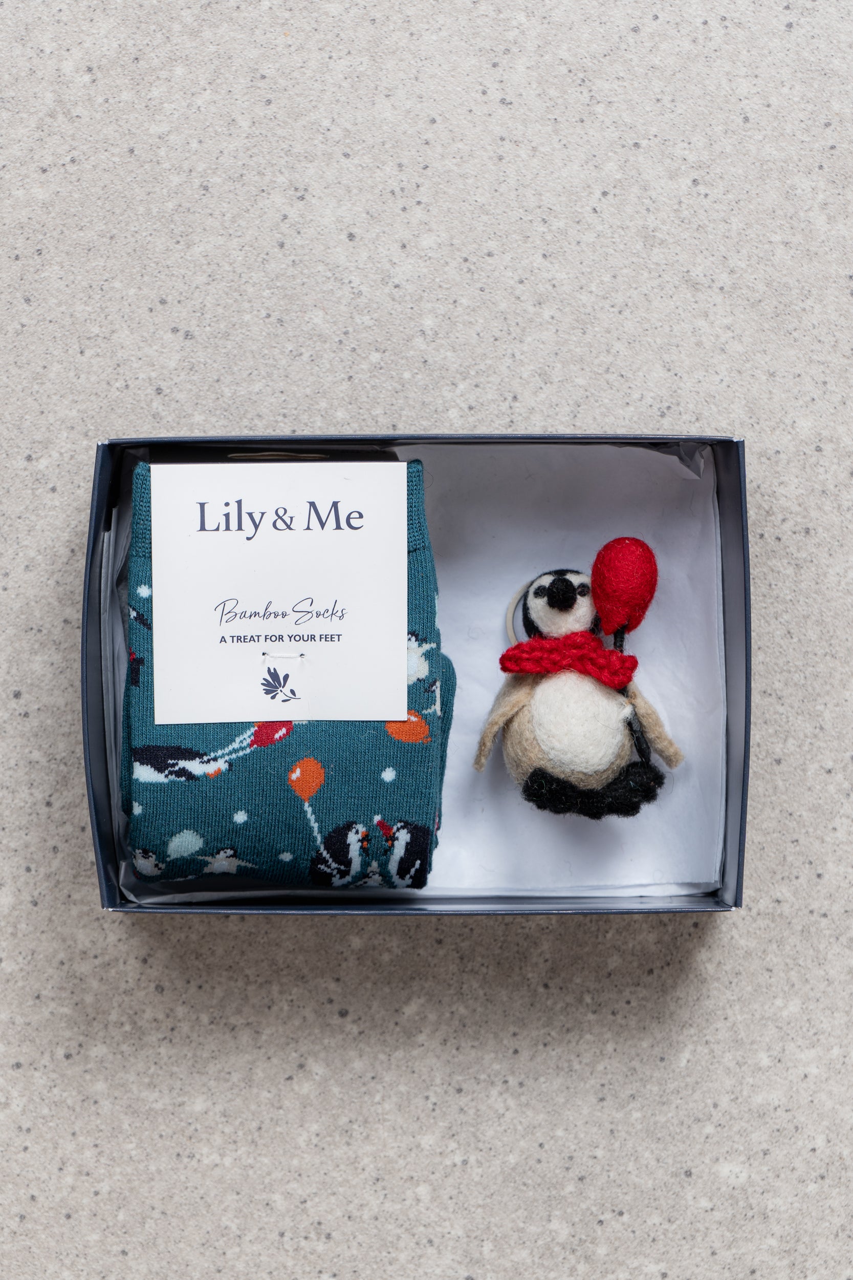 Lily & Me Penguin Pals Socks And Keyring Giftbox Assorted