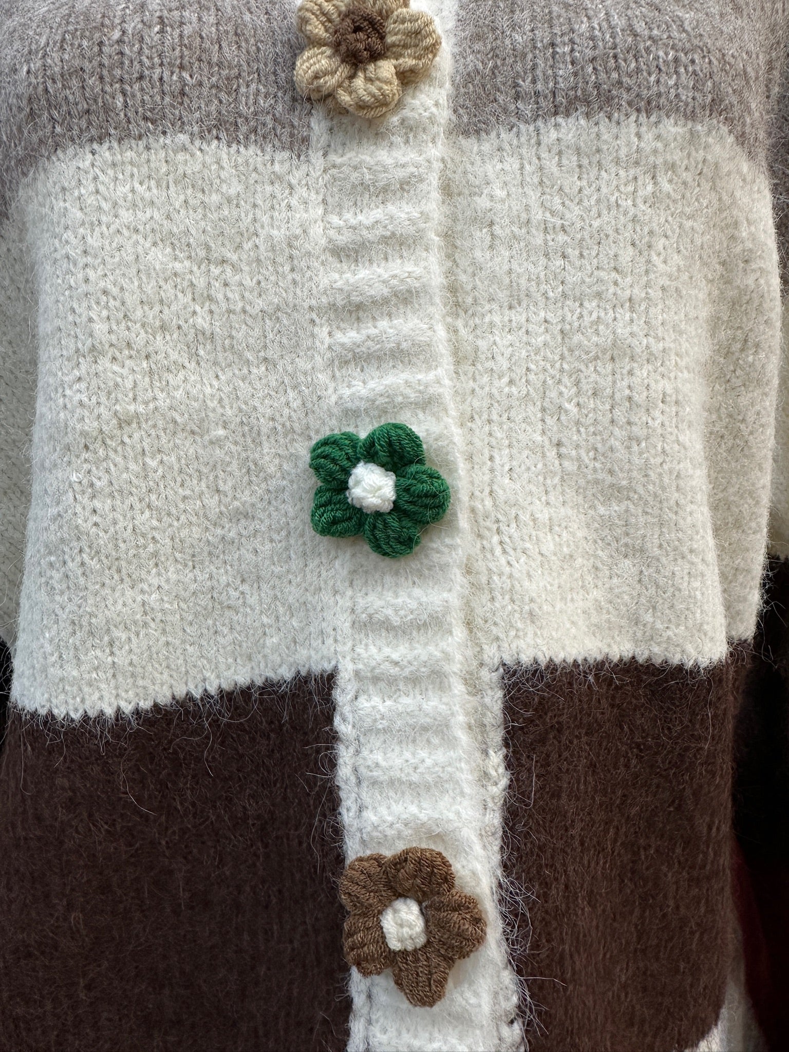 Nova London Wildflower Ivory flower Cardigan